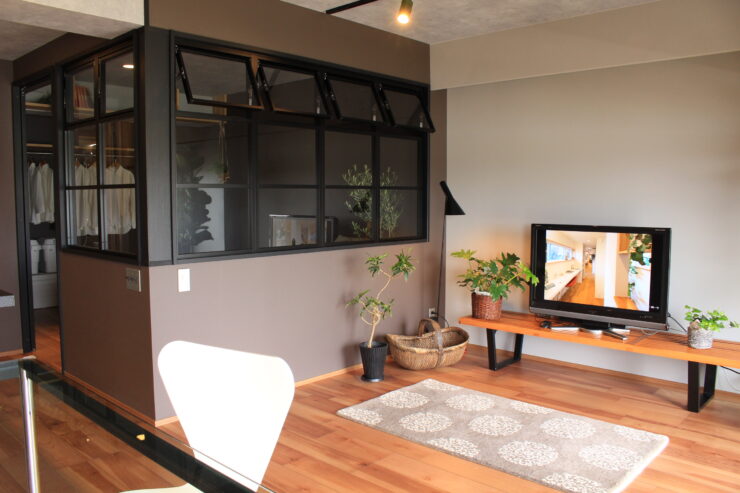 室内窓 を採用してみました カヤノ オンラインマガジン 生活を楽しむウェブマガジン