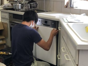 Bosch食洗機設置工事レポート Part3 カヤノ オンラインマガジン 生活を楽しむウェブマガジン Bosch食洗機設置工事レポート Part3 カヤノ オンラインマガジン 生活を楽しむウェブマガジン