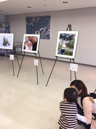 新潟県赤ちゃん写真コンテスト』の表彰式がありました。  カヤノ