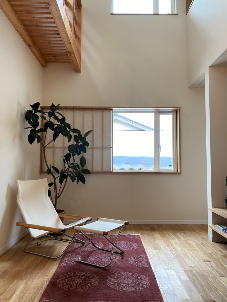 敷地37坪に、4人家族が暮らす家。 カヤノ オンラインマガジン - 生活